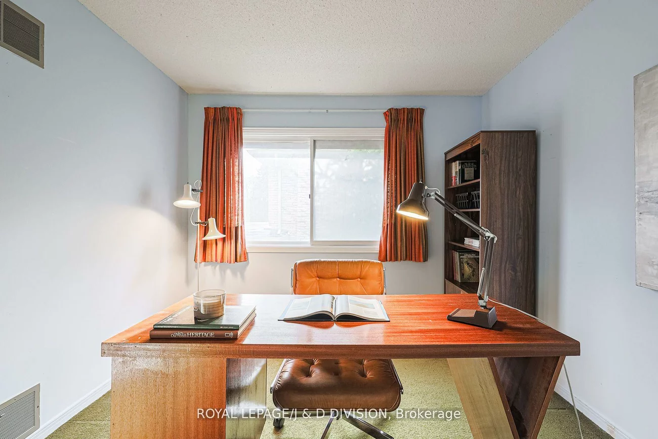 59, Mellowood, St. Andrew-Windfields, Toronto