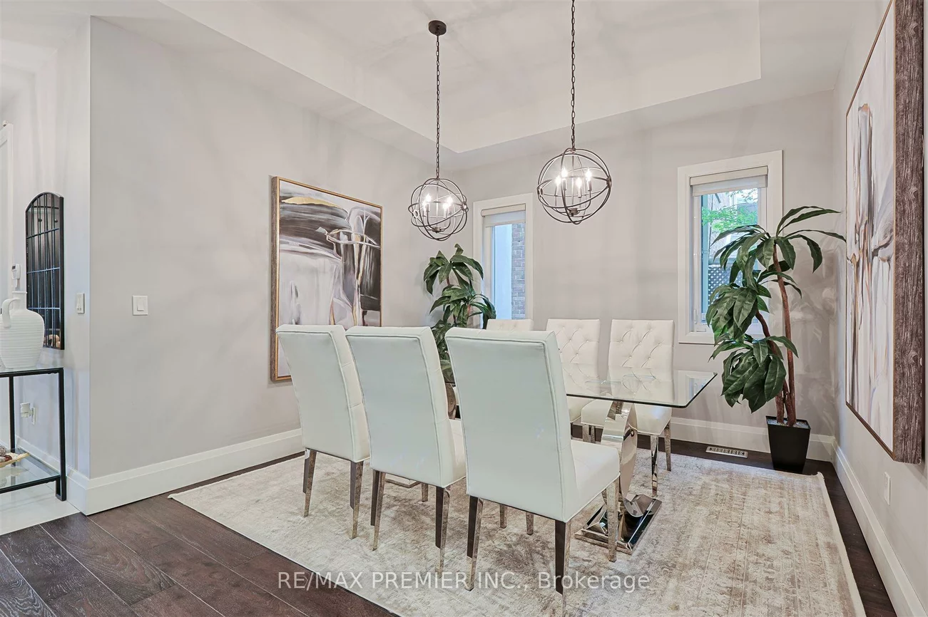 16, Leith, Lawrence Park North, Toronto