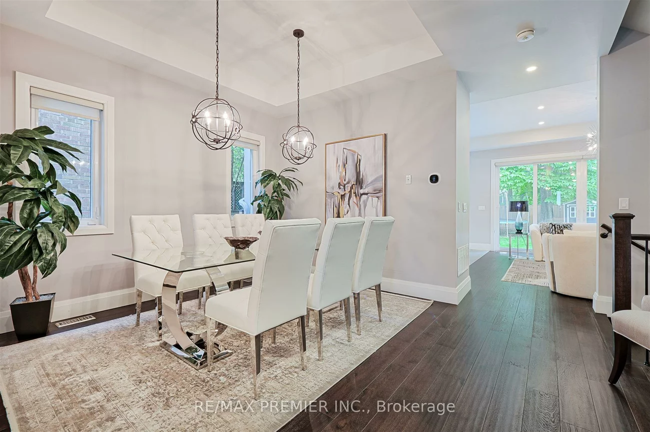 16, Leith, Lawrence Park North, Toronto