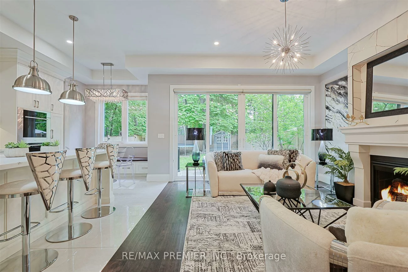 16, Leith, Lawrence Park North, Toronto