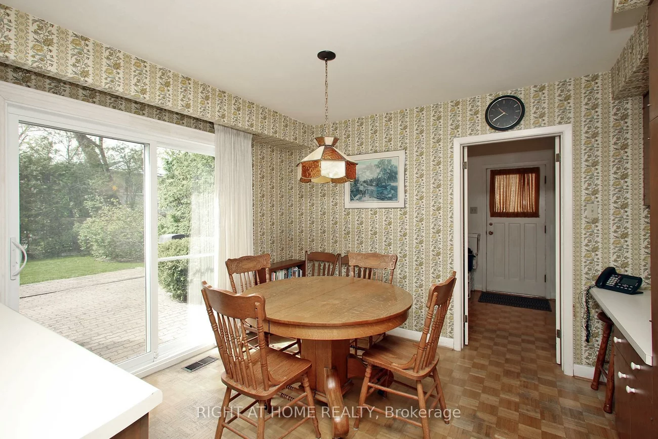 113, Lord Seaton, St. Andrew-Windfields, Toronto