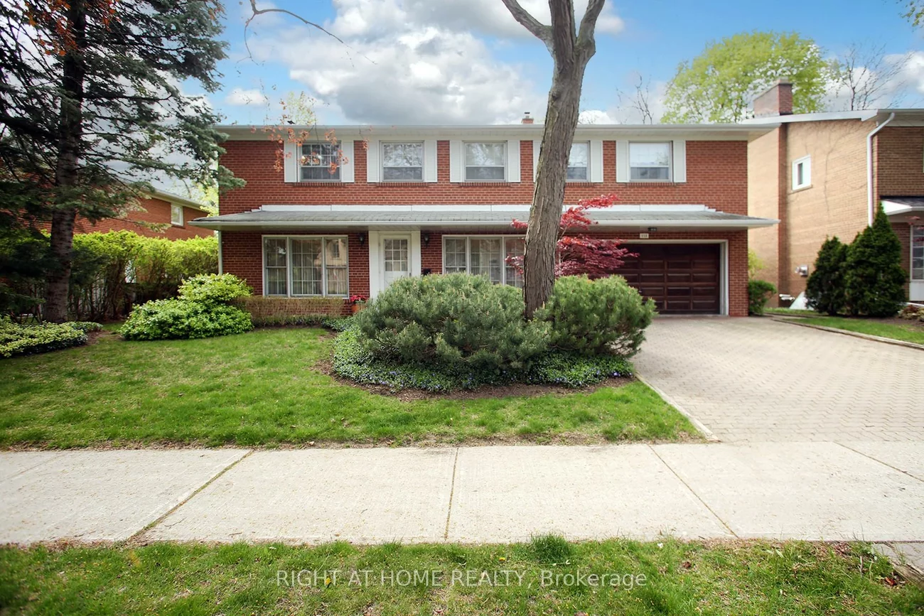 113, Lord Seaton, St. Andrew-Windfields, Toronto