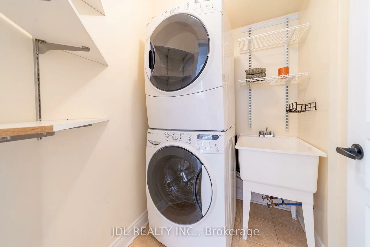 51, Routliffe, Newtonbrook West, Toronto