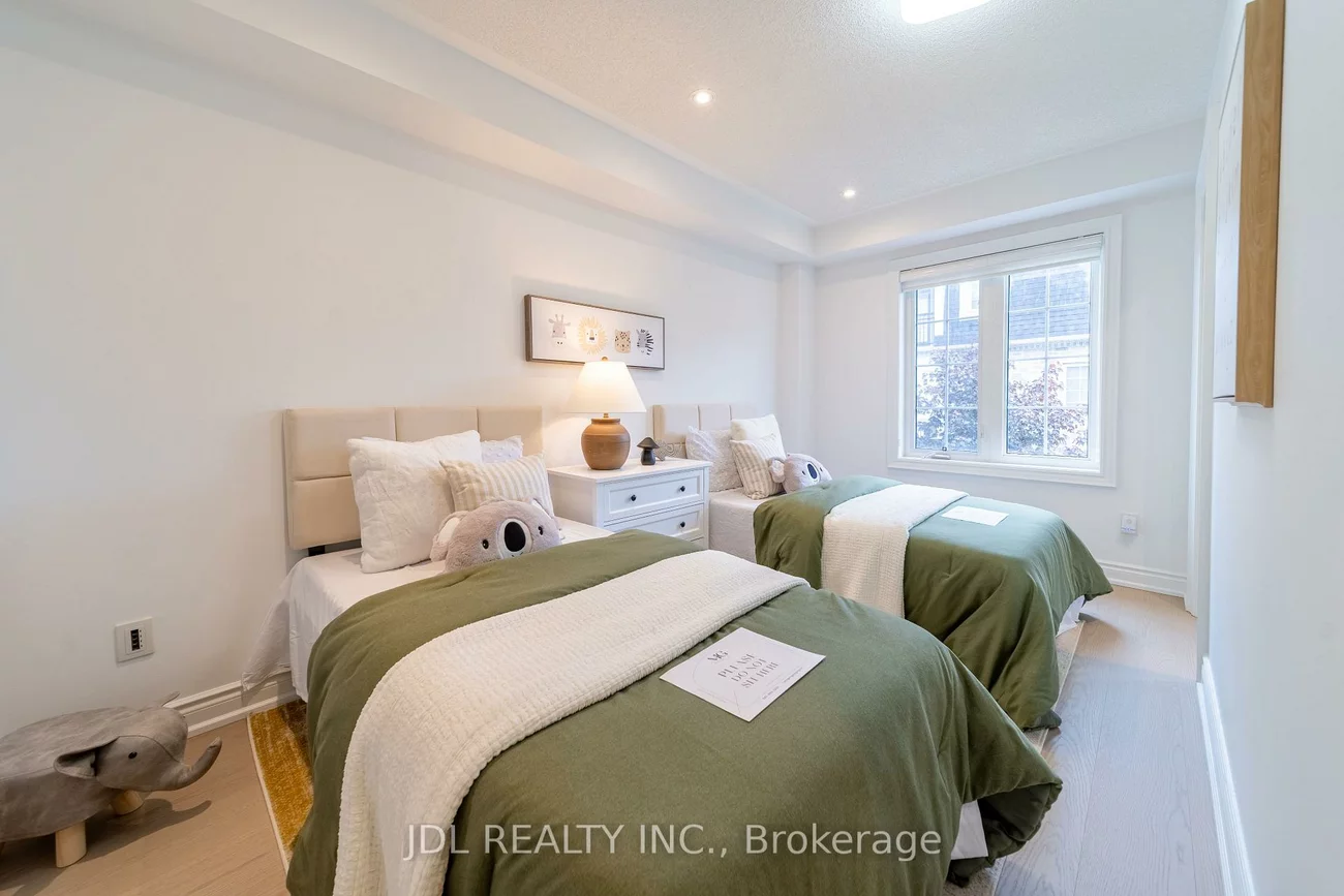 51, Routliffe, Newtonbrook West, Toronto