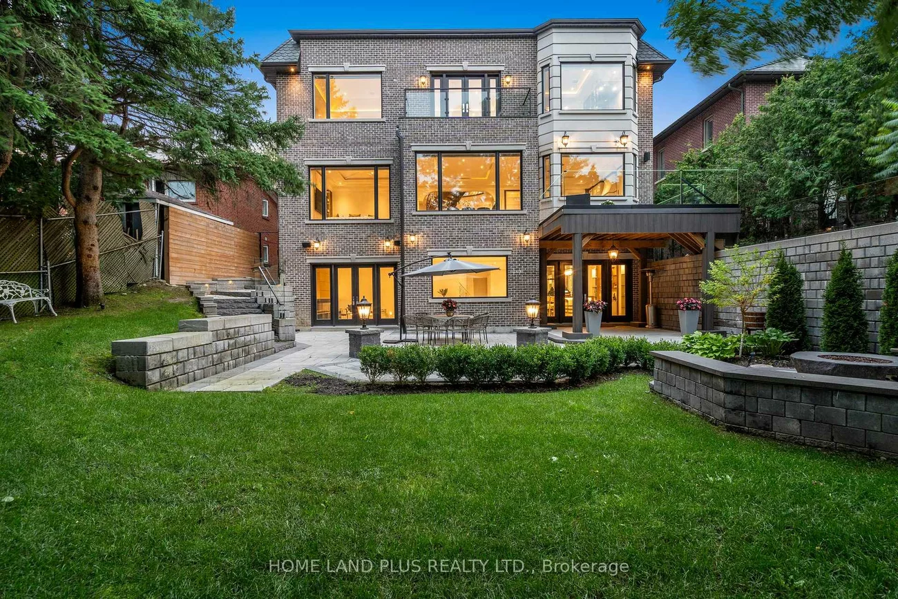 77, Citation, Bayview Village, Toronto