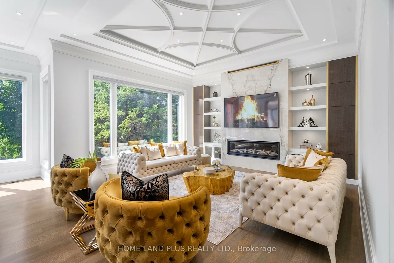 77, Citation, Bayview Village, Toronto