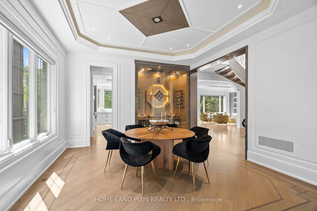 77, Citation, Bayview Village, Toronto