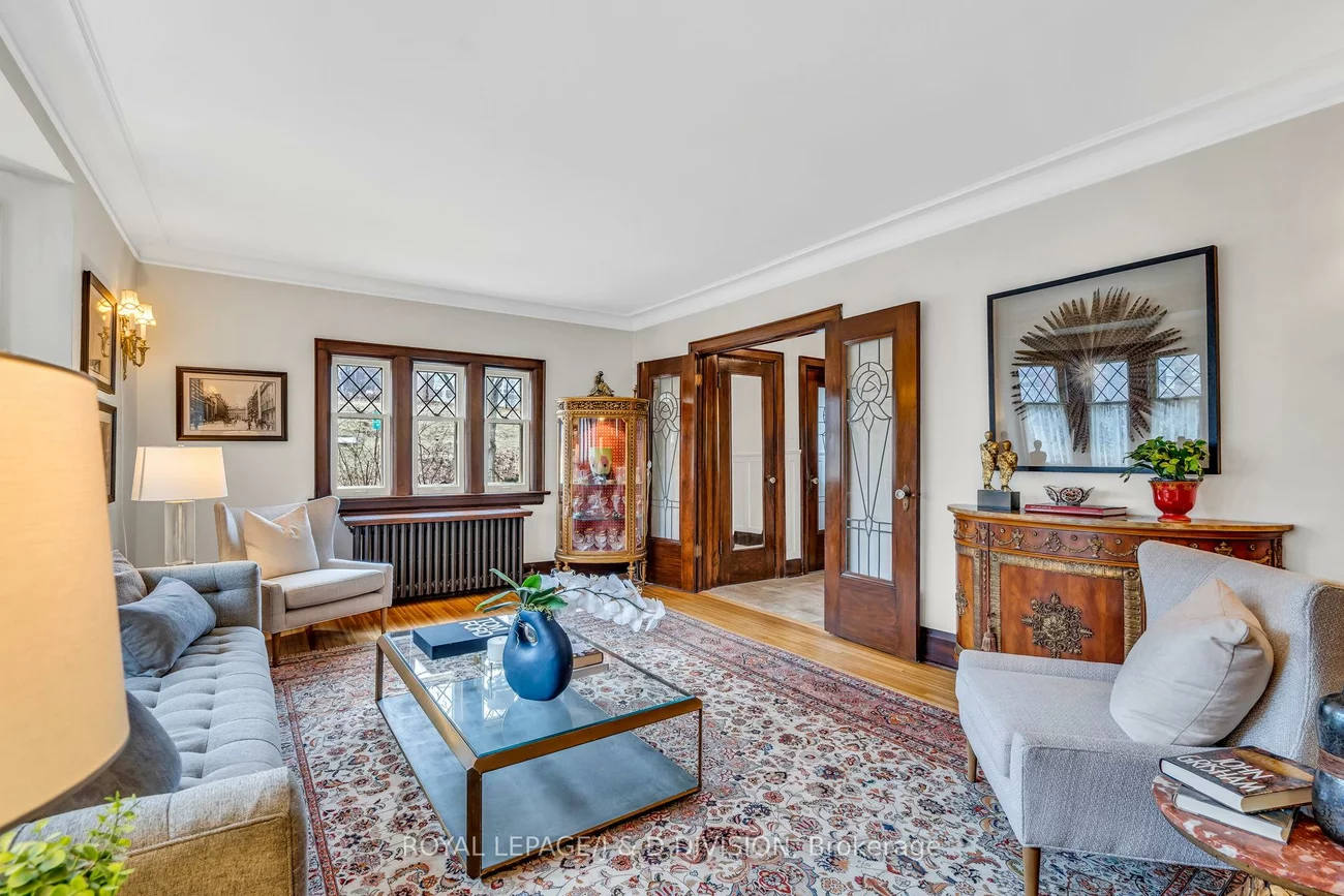 77, College View, Forest Hill South, Toronto