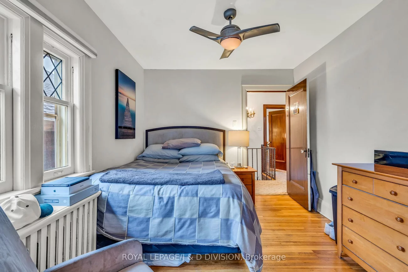 77, College View, Forest Hill South, Toronto