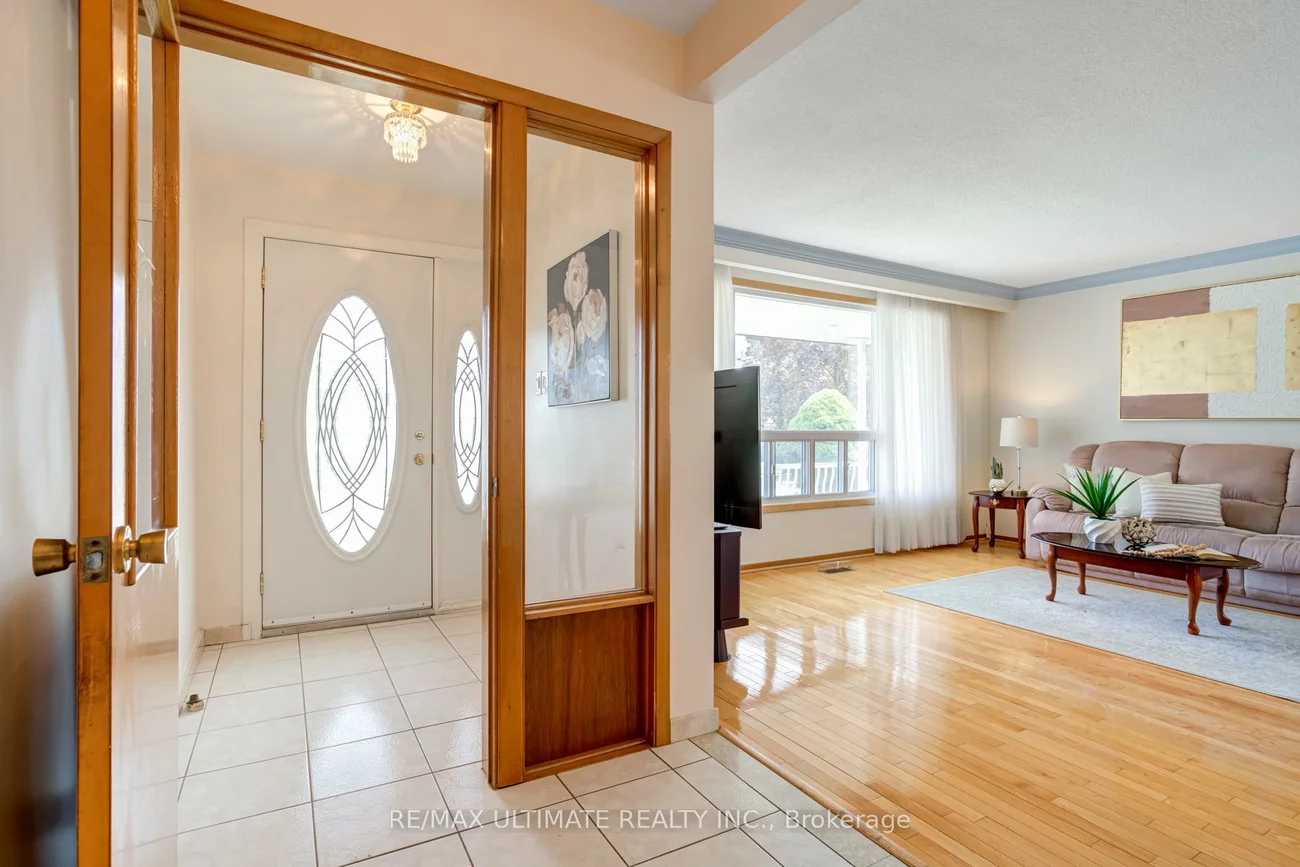 70, Bickerton, Pleasant View, Toronto
