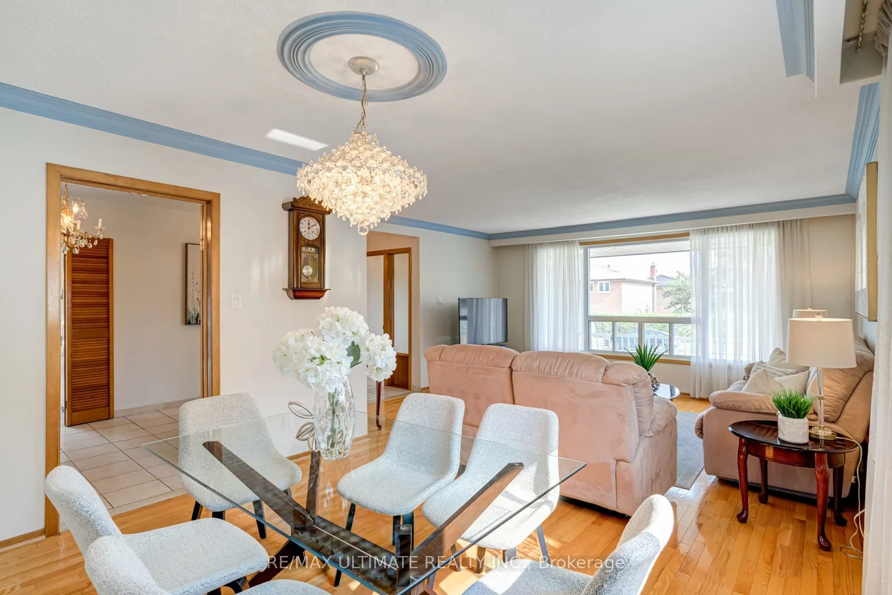 70, Bickerton, Pleasant View, Toronto