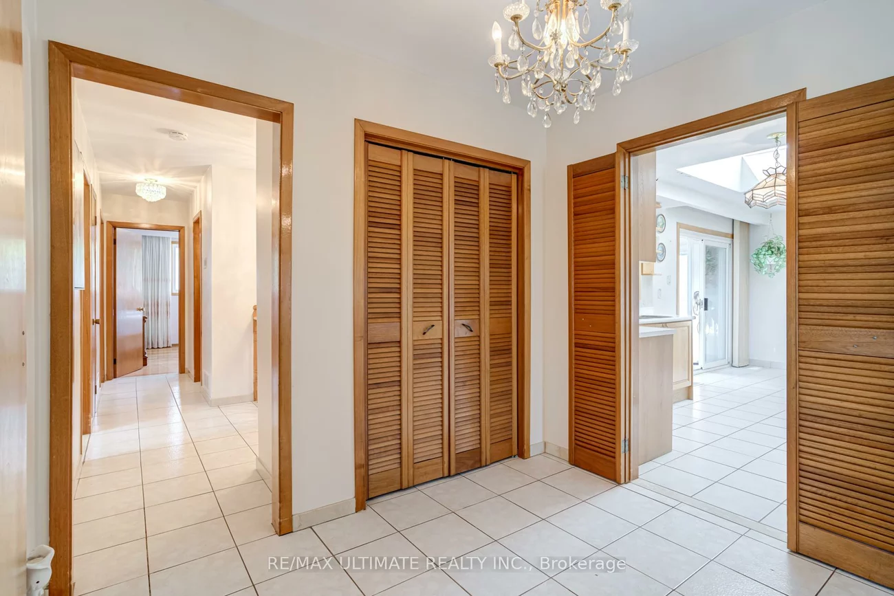 70, Bickerton, Pleasant View, Toronto