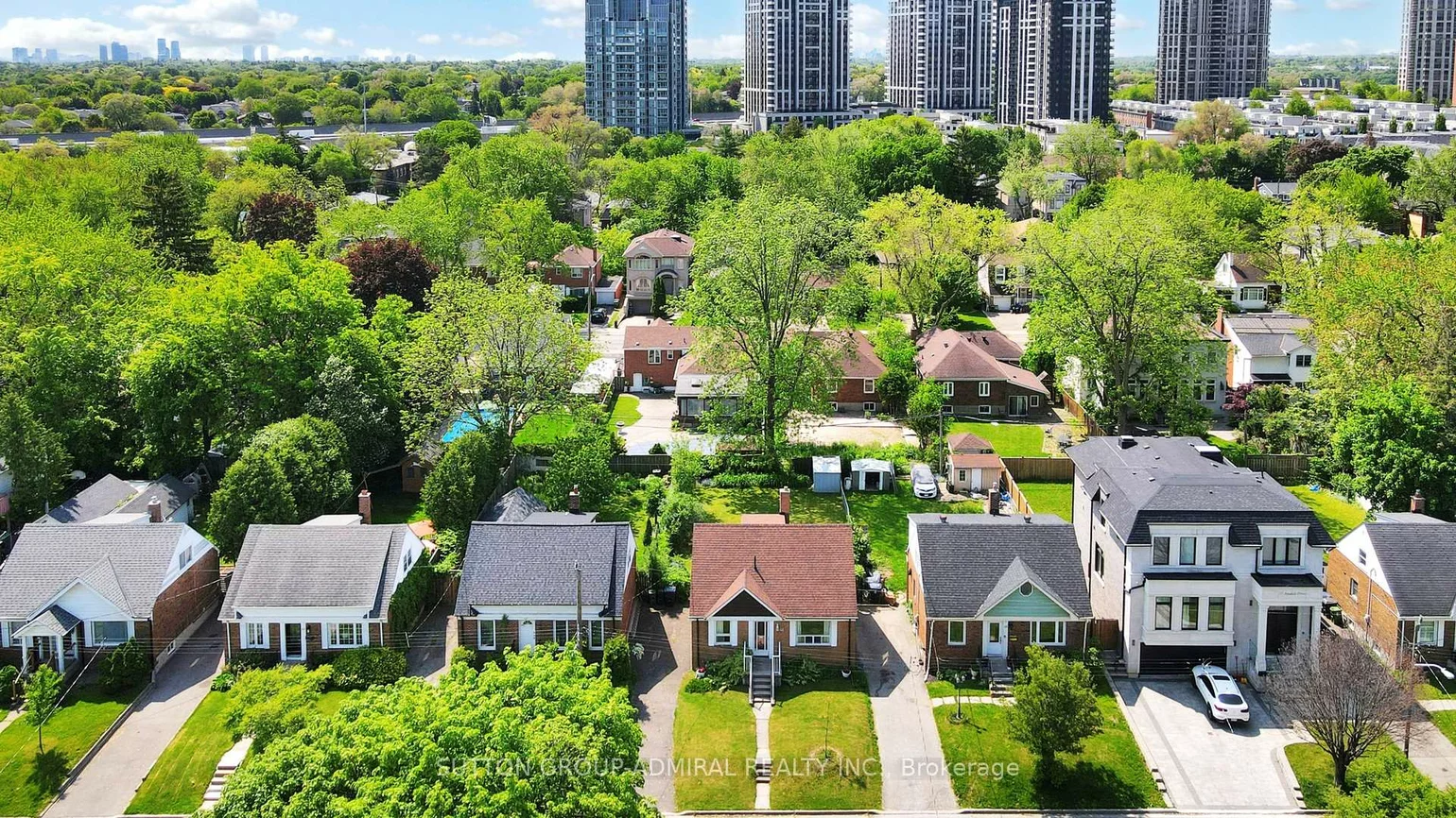 41, Anndale, Willowdale East, Toronto