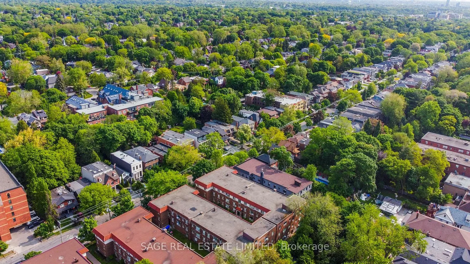 42, Sherwood, Mount Pleasant East, Toronto