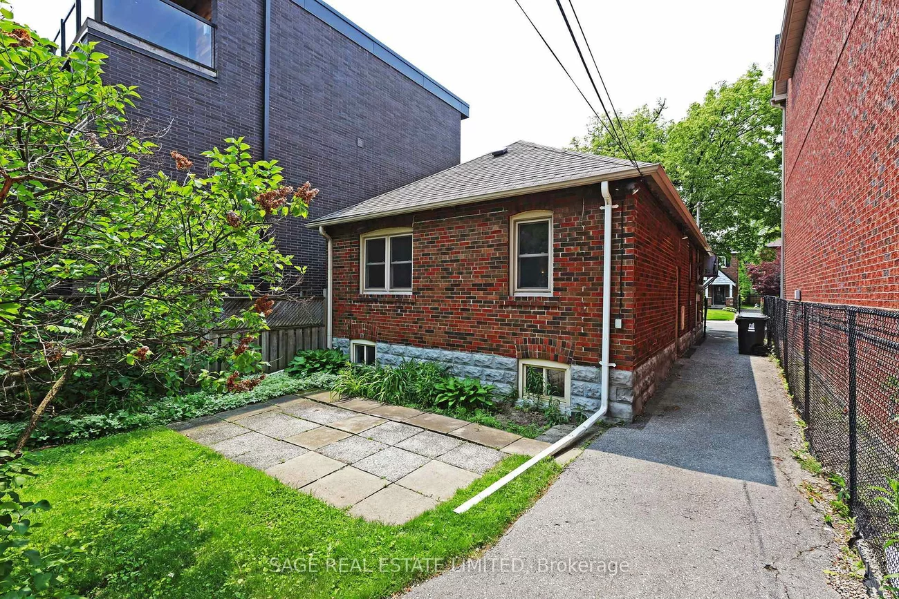 61, Banff, Mount Pleasant East, Toronto
