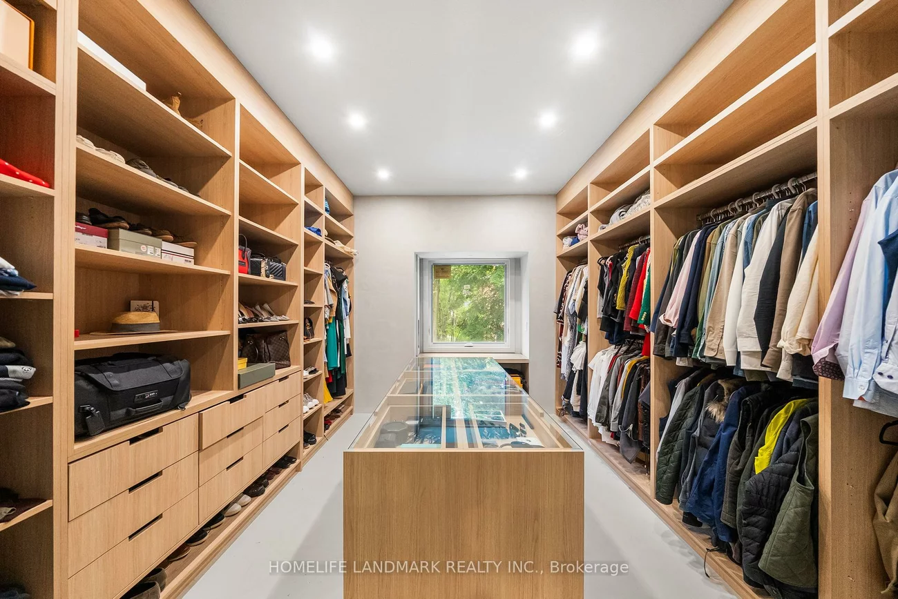 12, Misty, Banbury-Don Mills, Toronto