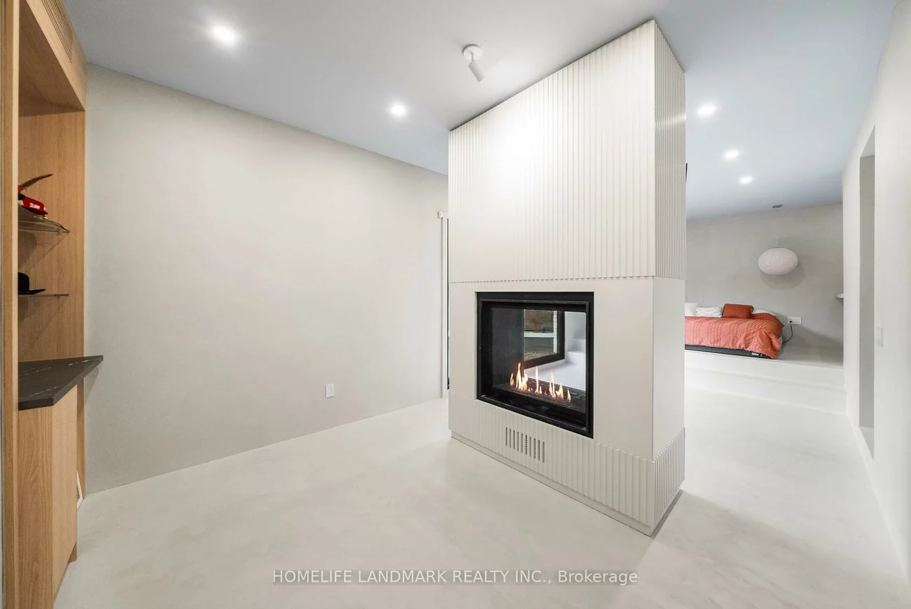 12, Misty, Banbury-Don Mills, Toronto