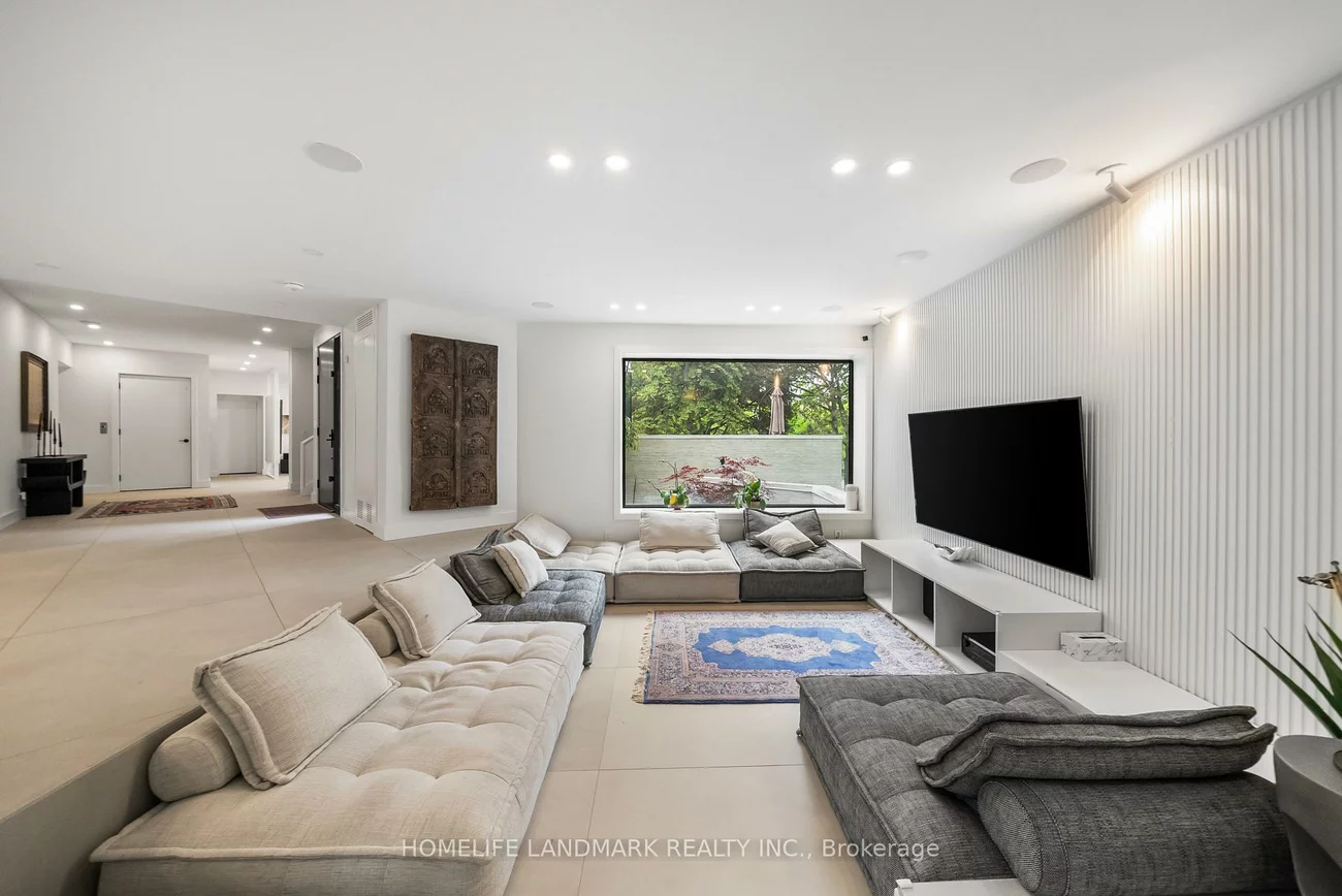 12, Misty, Banbury-Don Mills, Toronto