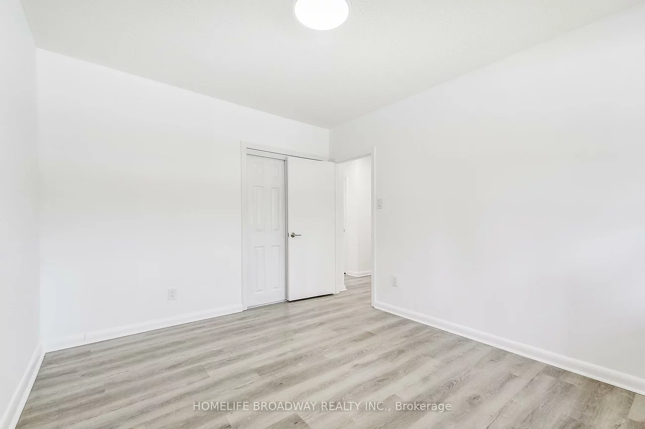 45, Hurlingham, Banbury-Don Mills, Toronto