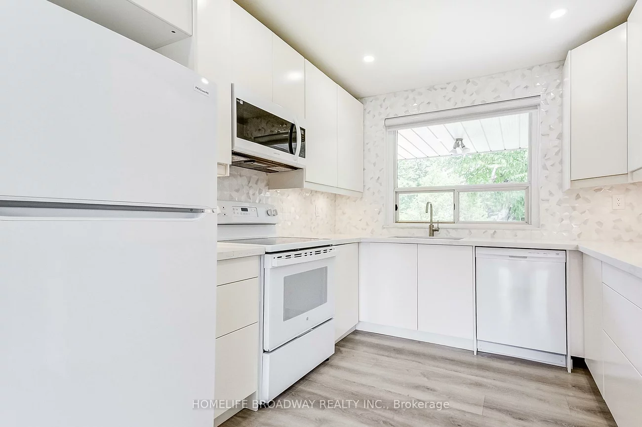 45, Hurlingham, Banbury-Don Mills, Toronto