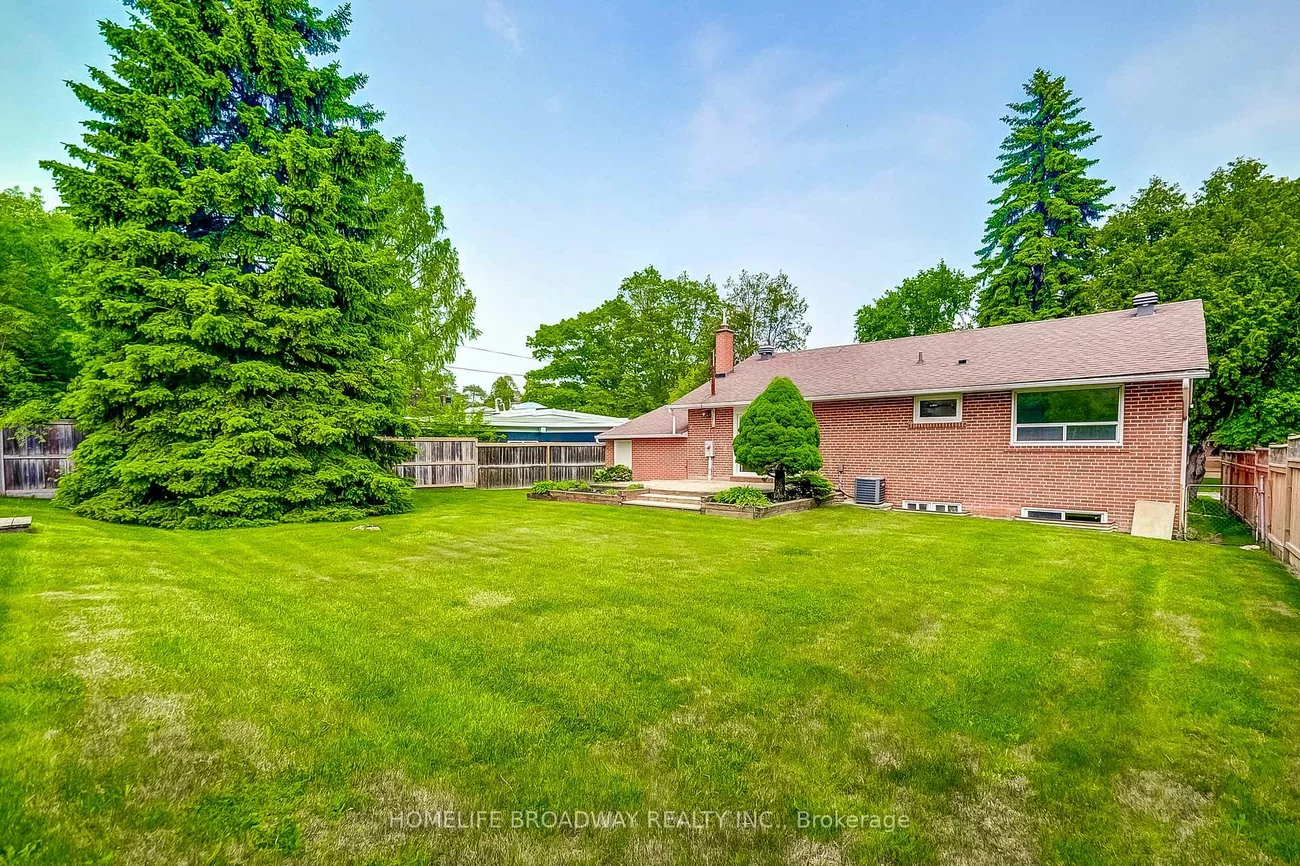 45, Hurlingham, Banbury-Don Mills, Toronto