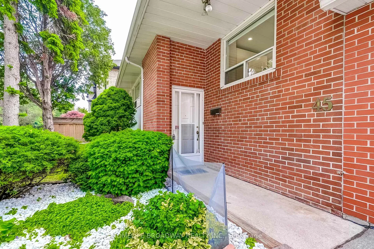 45, Hurlingham, Banbury-Don Mills, Toronto
