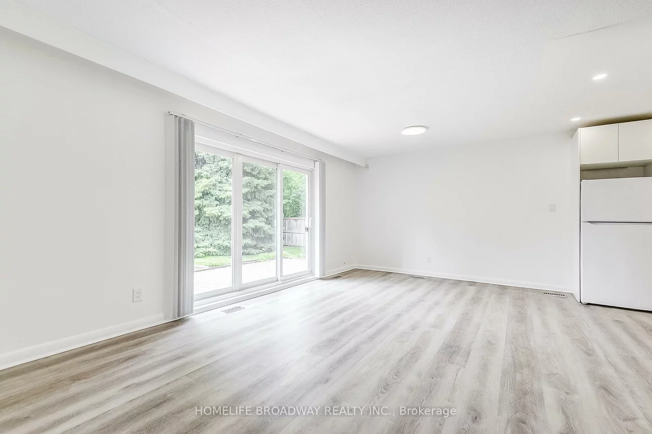 45, Hurlingham, Banbury-Don Mills, Toronto