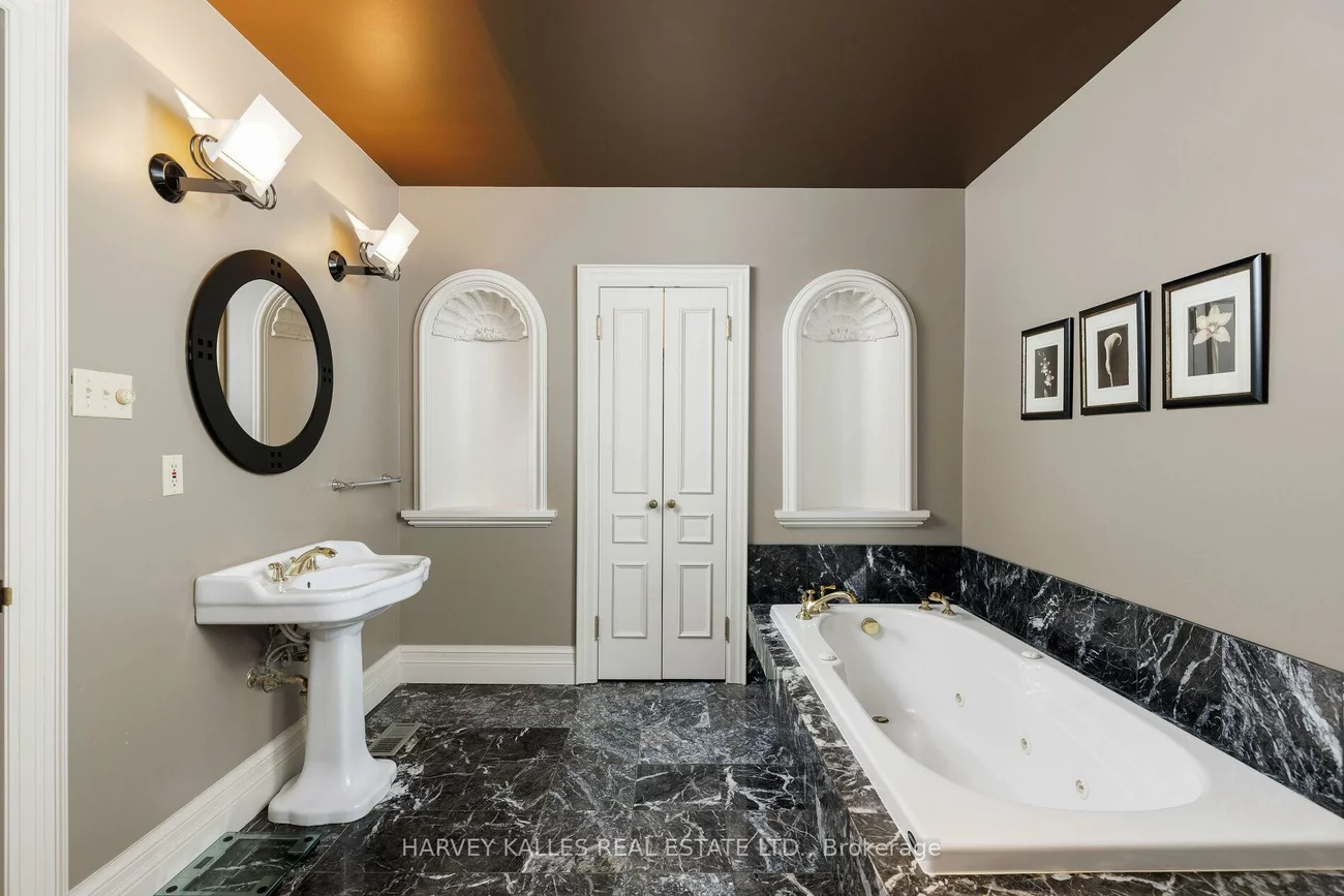11, Berryman, Annex, Toronto