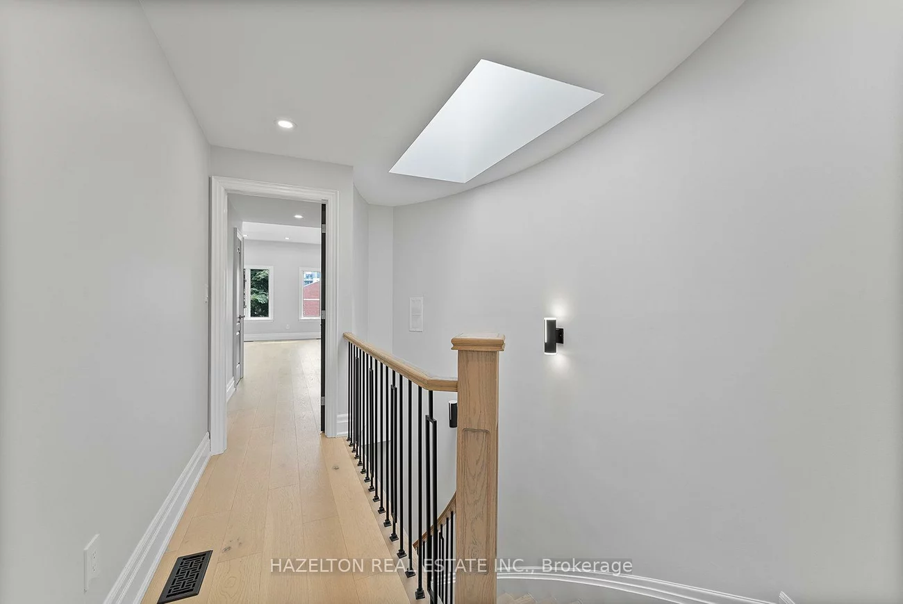 258, Spadina, Casa Loma, Toronto