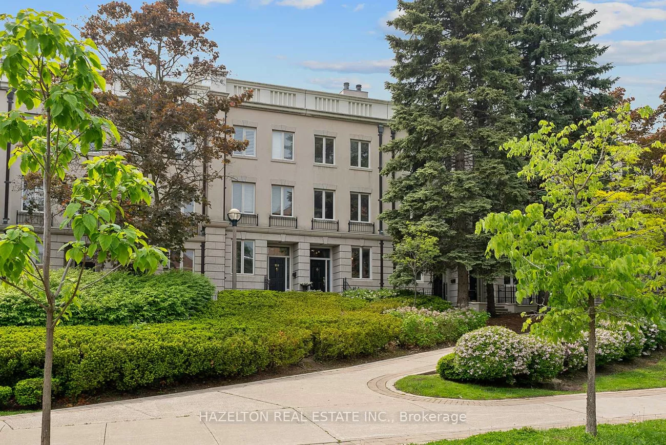 258, Spadina, Casa Loma, Toronto