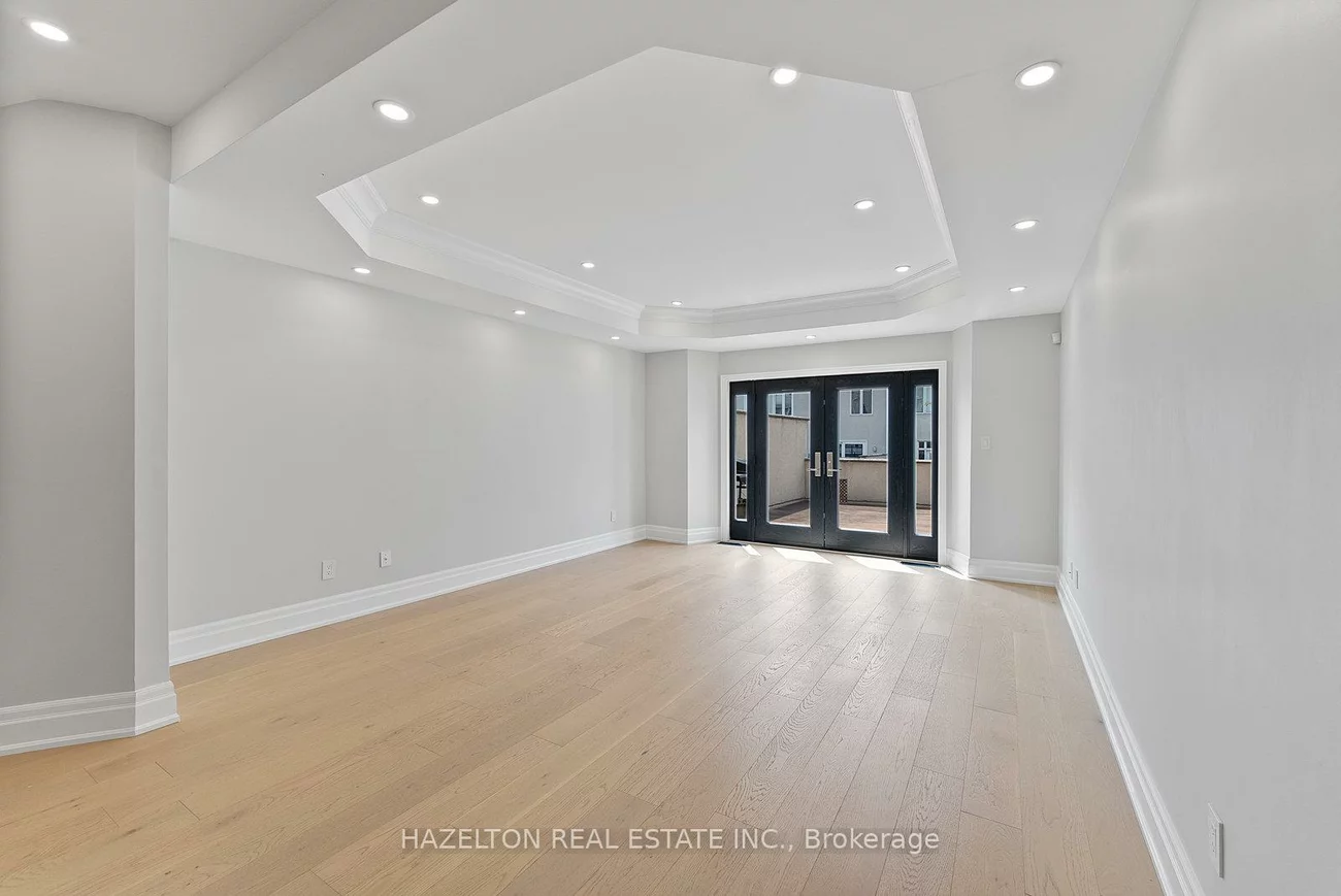 258, Spadina, Casa Loma, Toronto