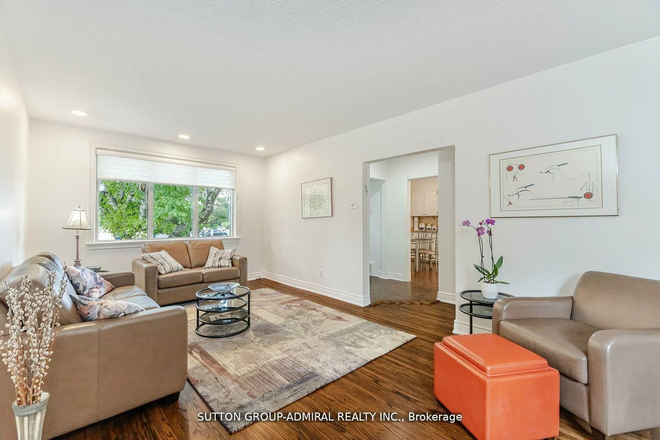 23, Vinci, Clanton Park, Toronto