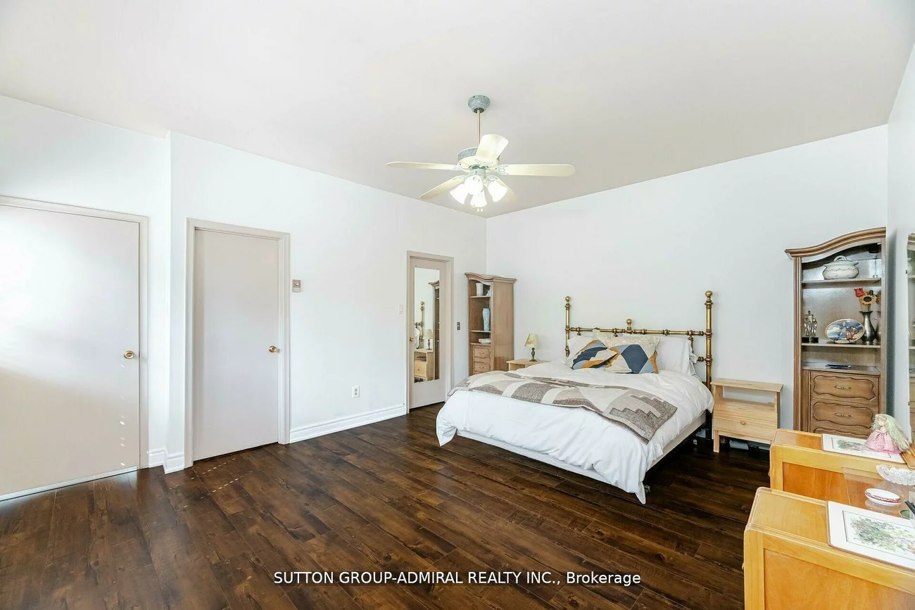 23, Vinci, Clanton Park, Toronto