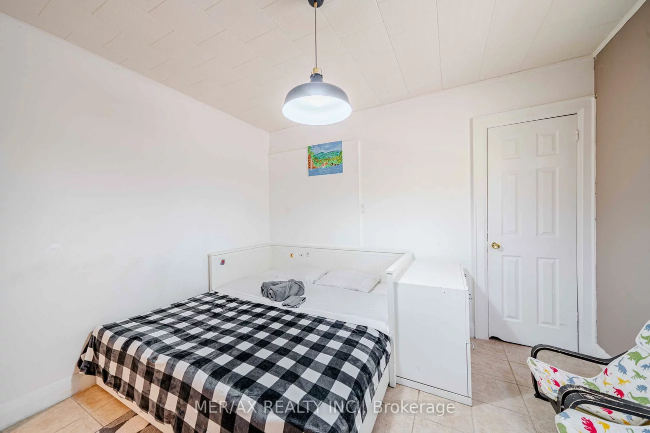 91, Steeles, Newtonbrook East, Toronto