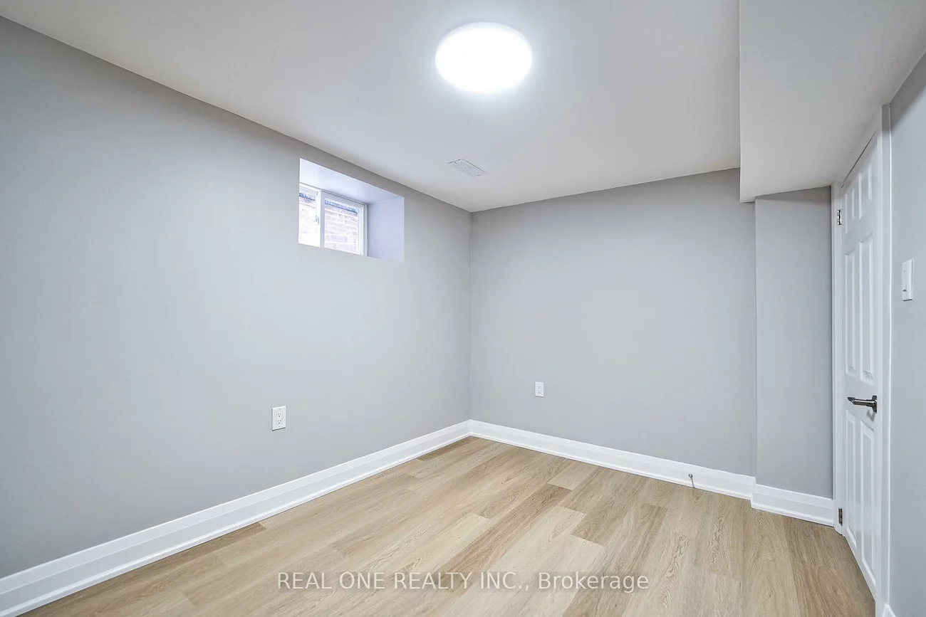 157, Glenholme, Oakwood Village, Toronto