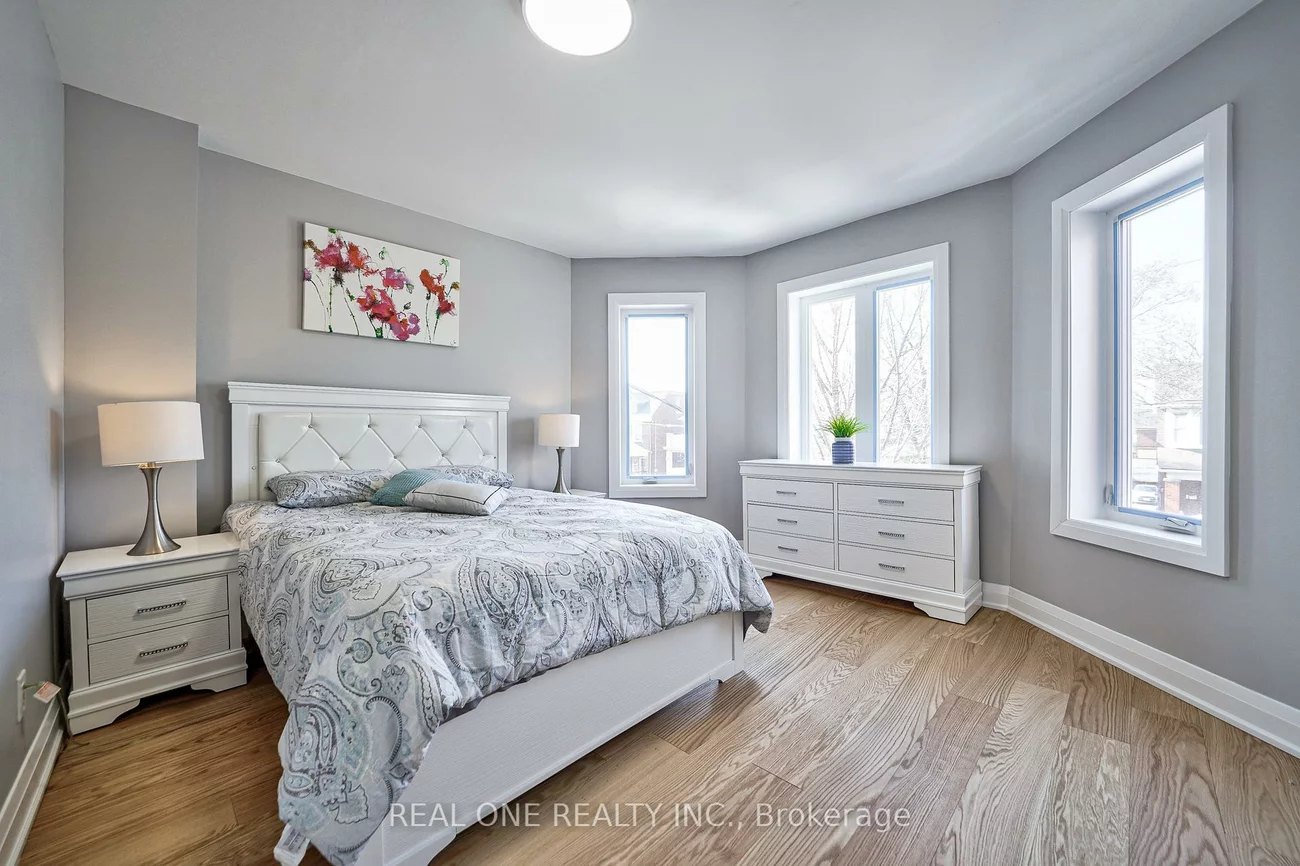 157, Glenholme, Oakwood Village, Toronto