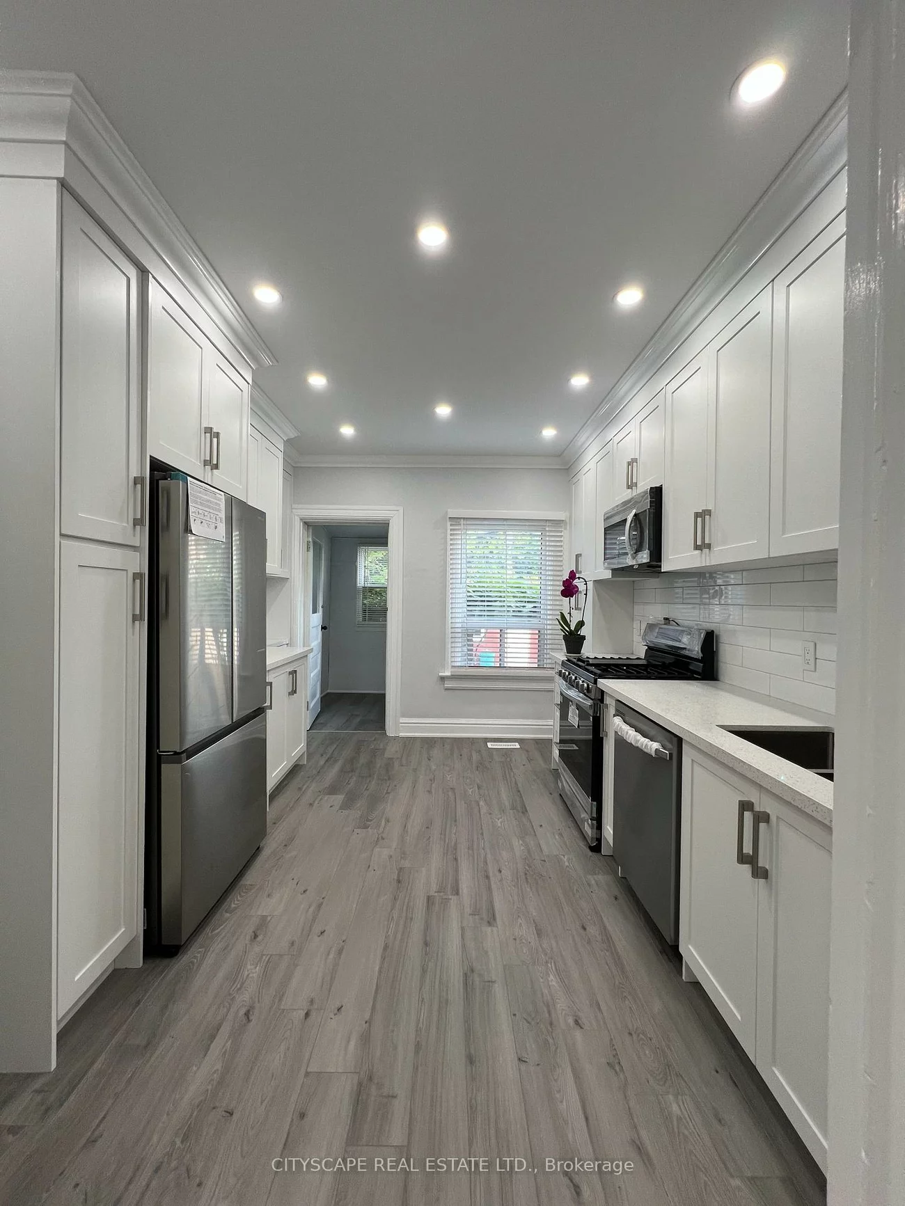 476, Lansdowne, Dufferin Grove, Toronto