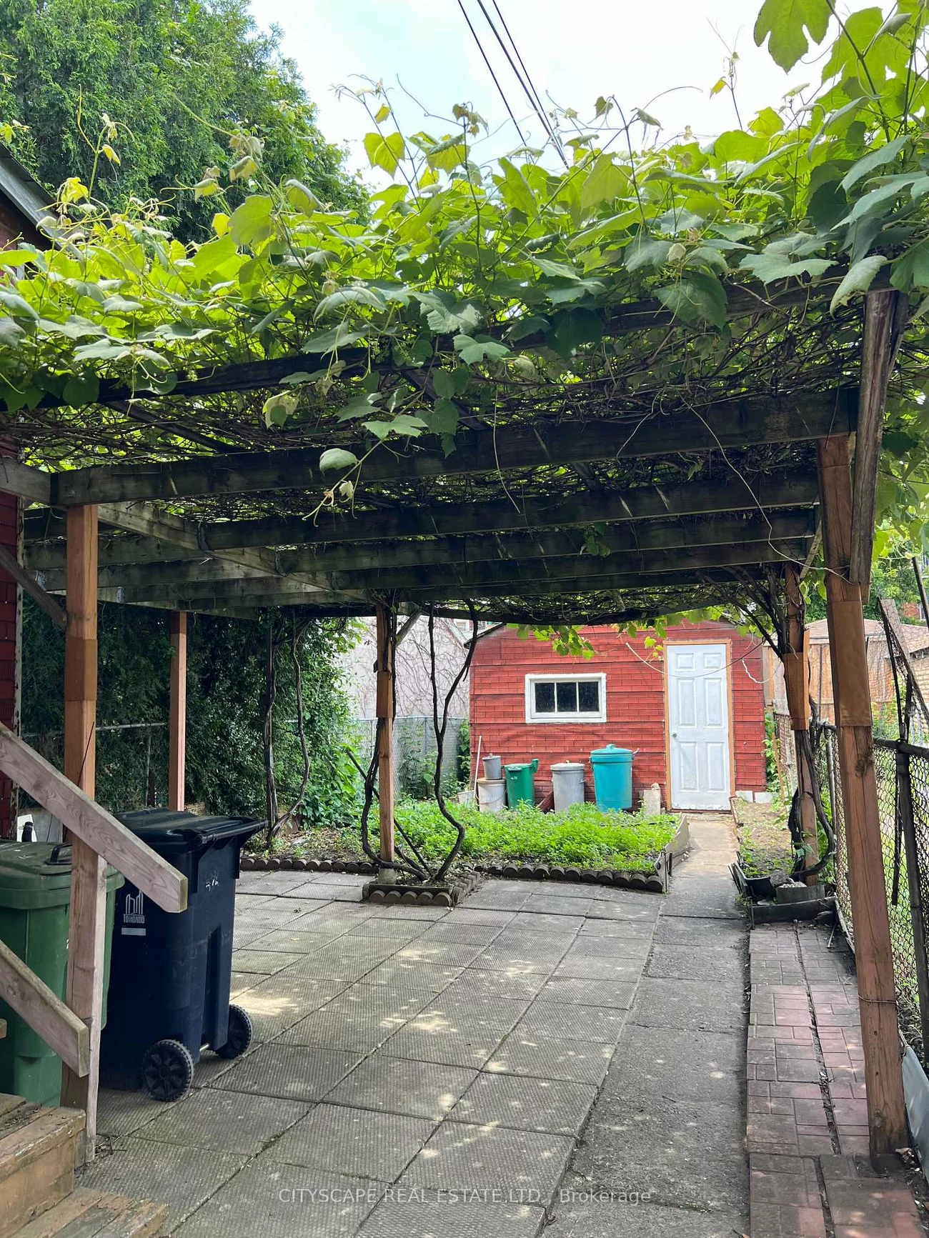 476, Lansdowne, Dufferin Grove, Toronto
