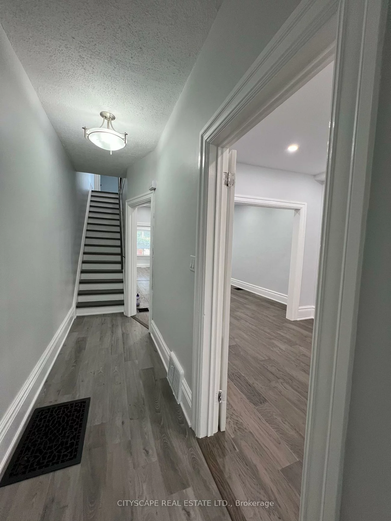 476, Lansdowne, Dufferin Grove, Toronto