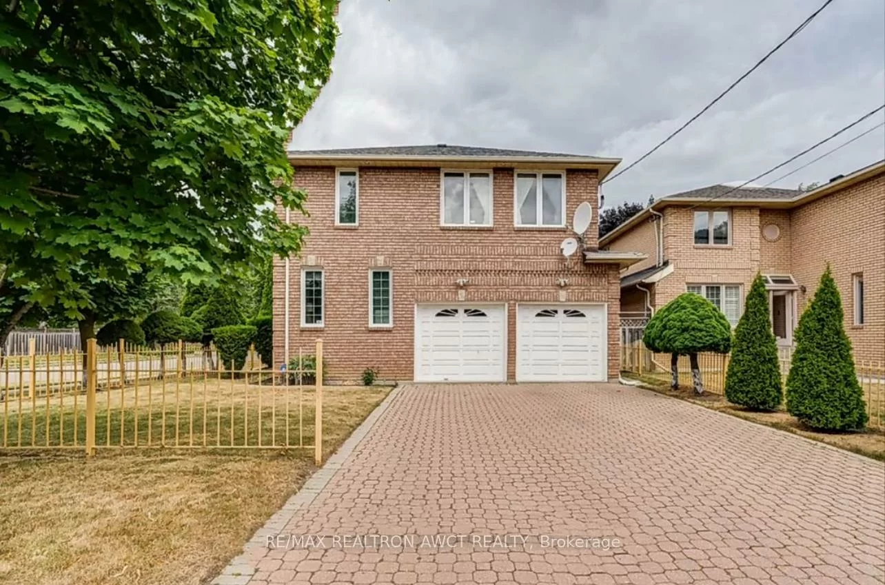 325, Wilfred, Willowdale East, Toronto