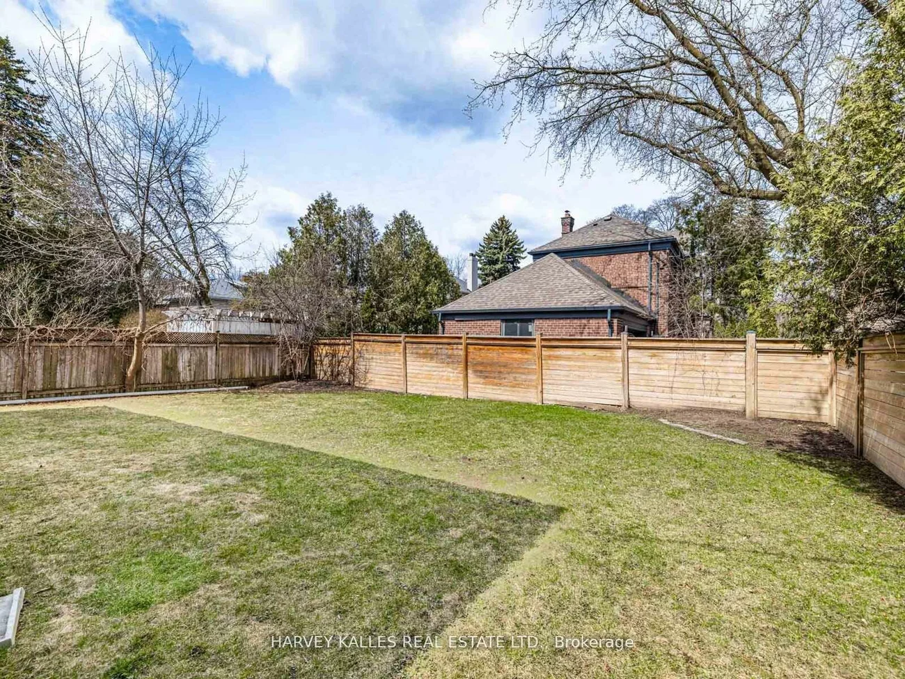 2, Silverwood, Forest Hill South, Toronto