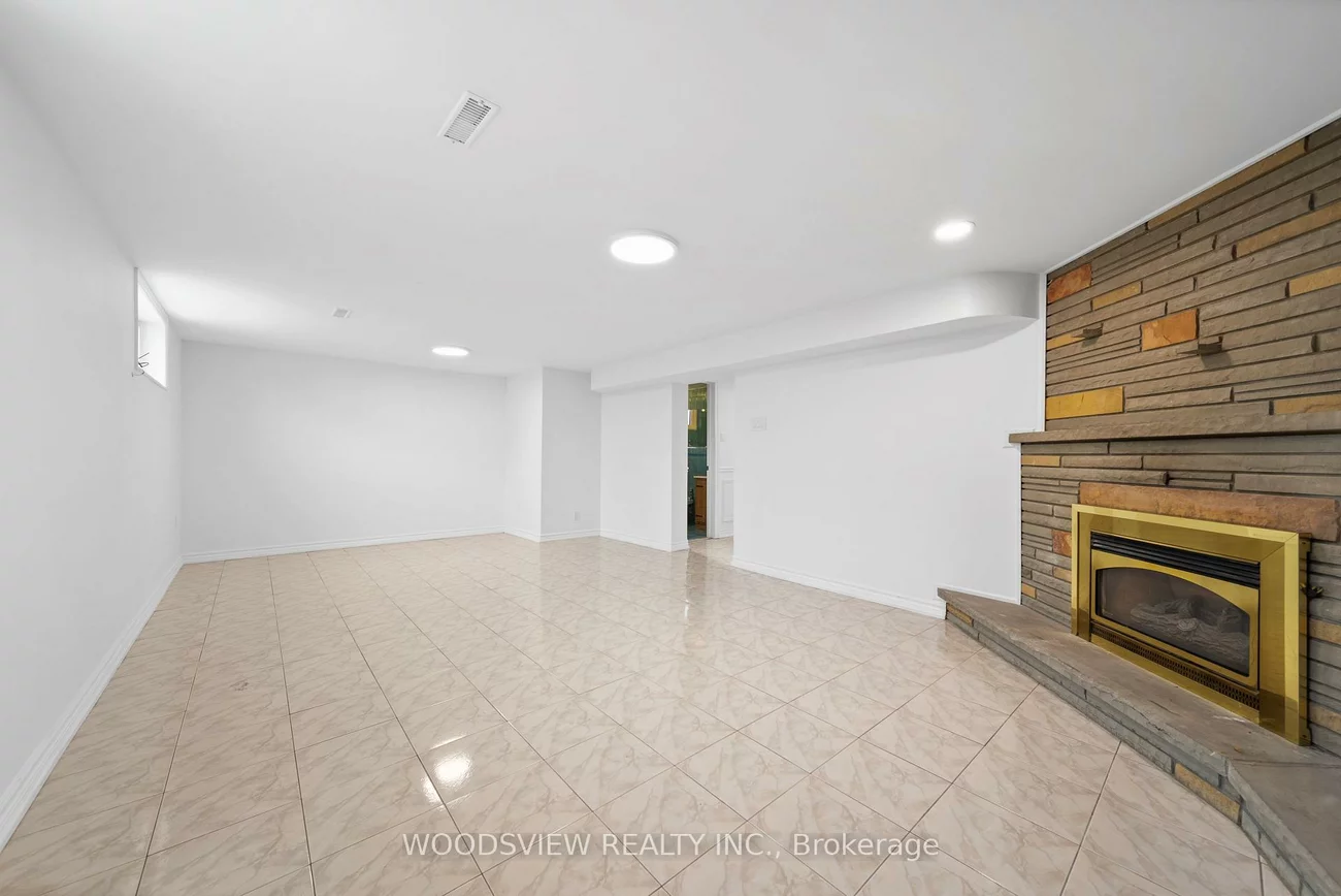 27, Bowhill, Pleasant View, Toronto