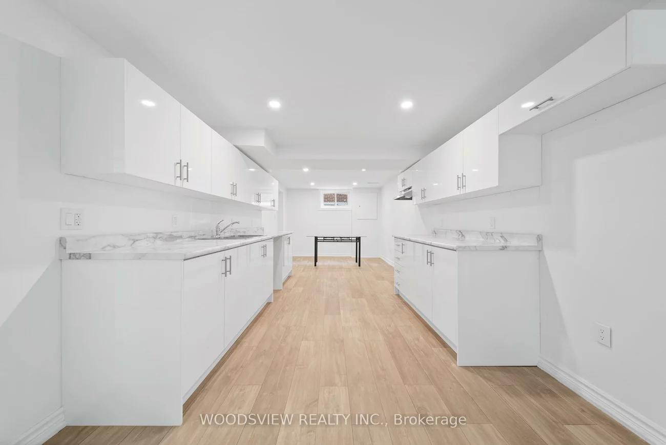 27, Bowhill, Pleasant View, Toronto
