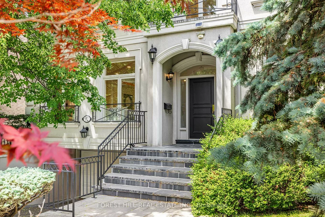 92, Munro, St. Andrew-Windfields, Toronto