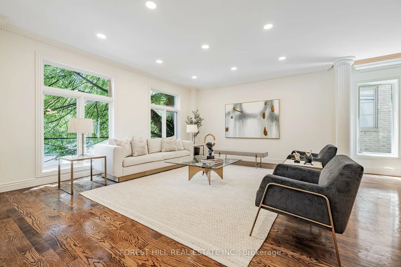 92, Munro, St. Andrew-Windfields, Toronto