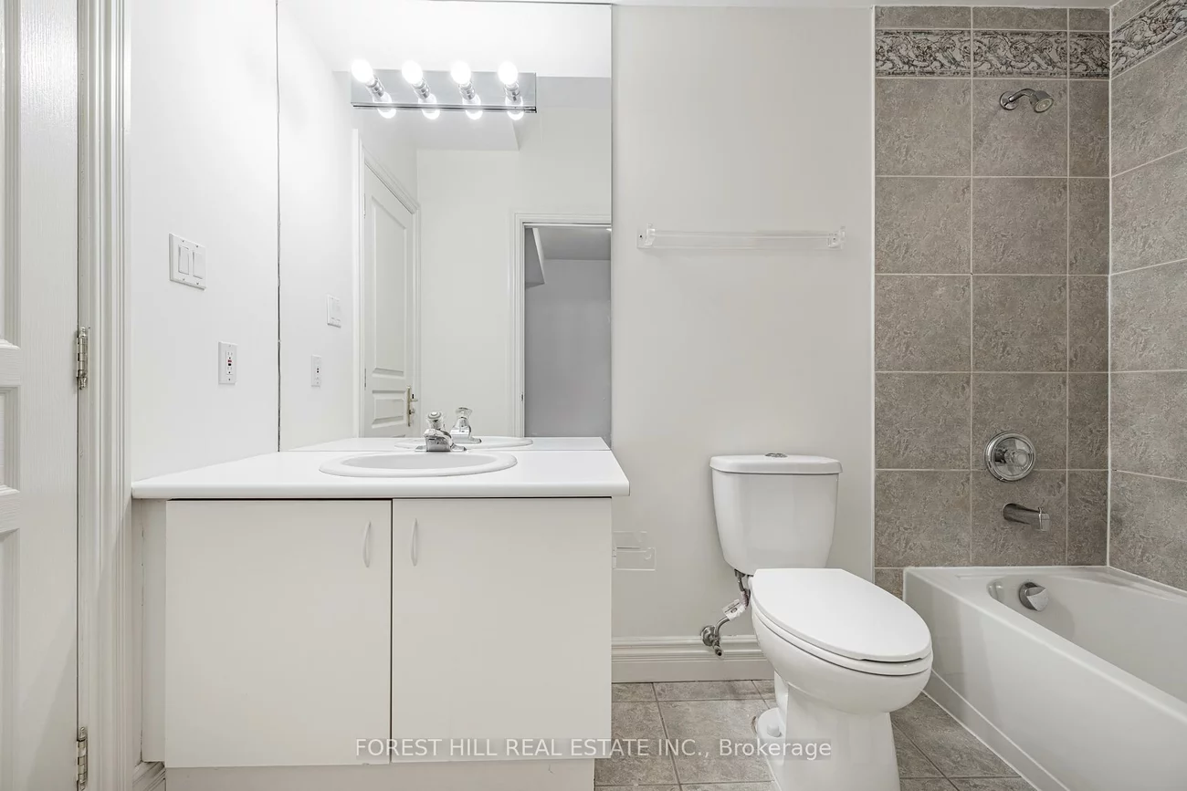 92, Munro, St. Andrew-Windfields, Toronto