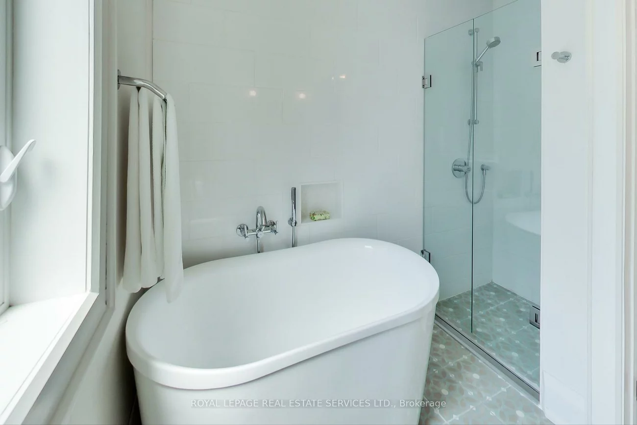 20, Margueretta, Dufferin Grove, Toronto