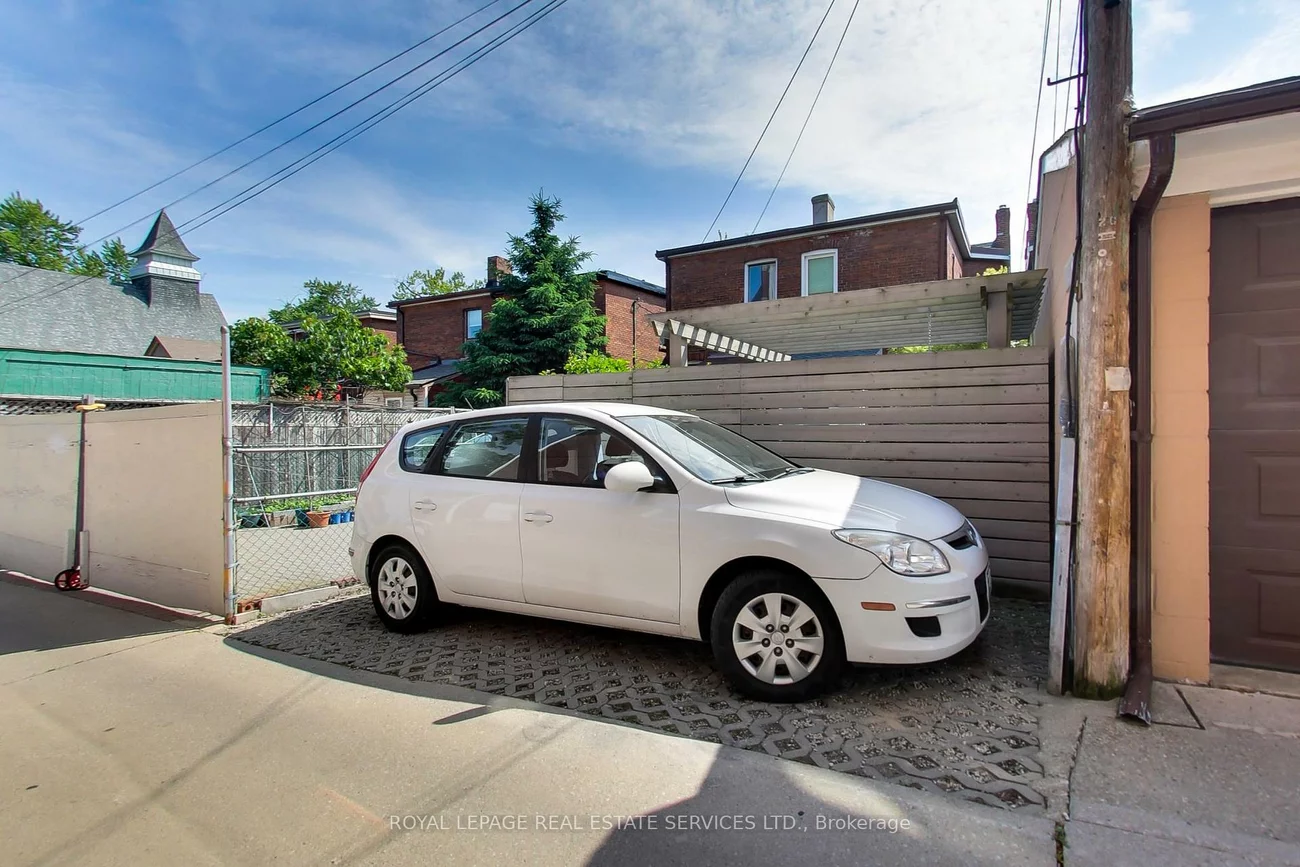 20, Margueretta, Dufferin Grove, Toronto