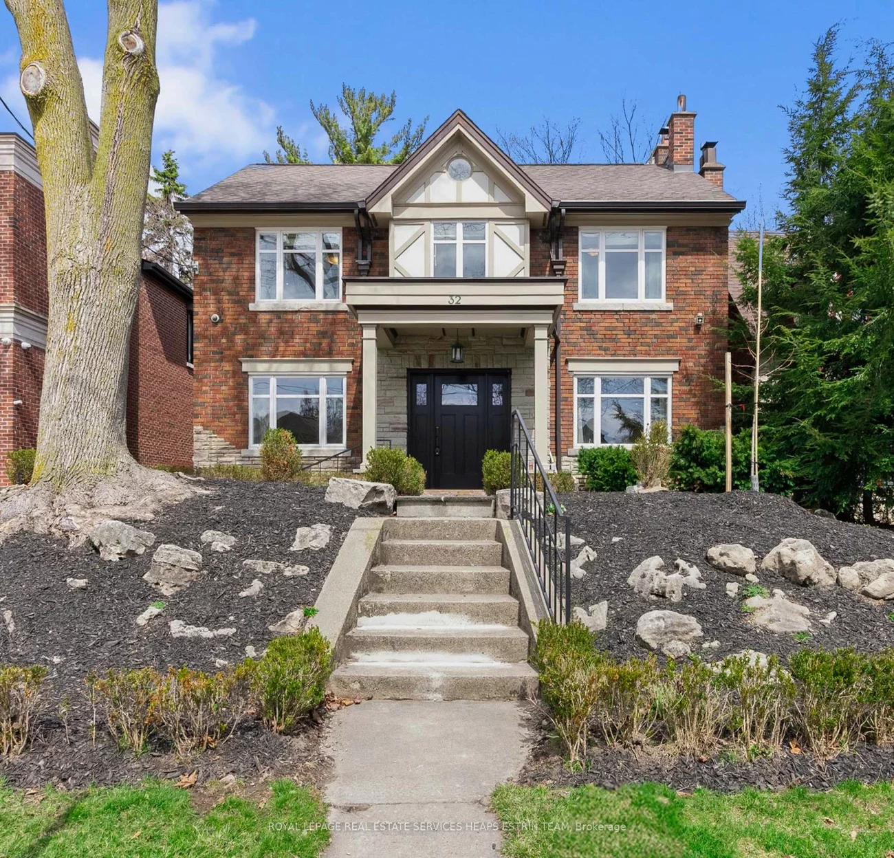 32, Parkhurst, Leaside, Toronto