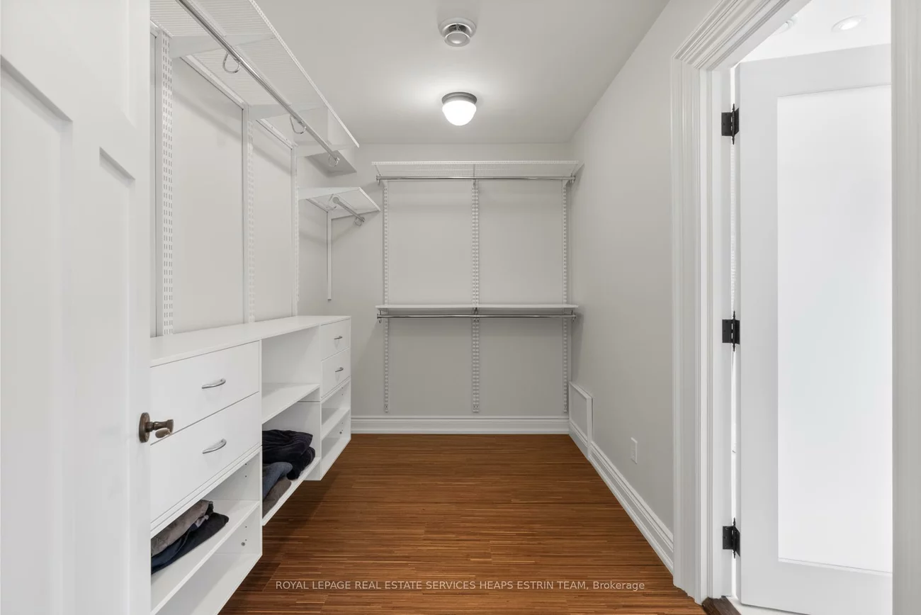 32, Parkhurst, Leaside, Toronto